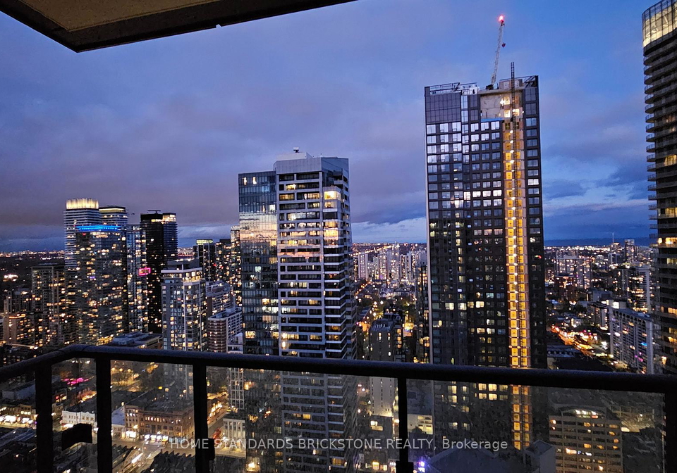 955-bay-street-toronto-toronto-ontario-c13538996