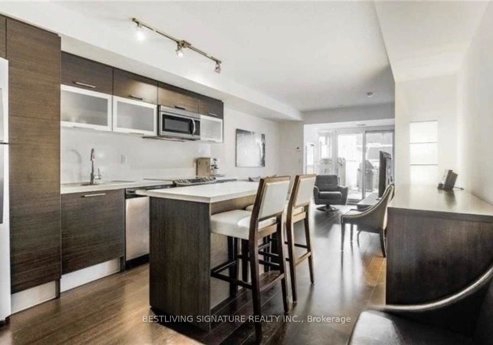 386-yonge-street-toronto-toronto-ontario-c13539530