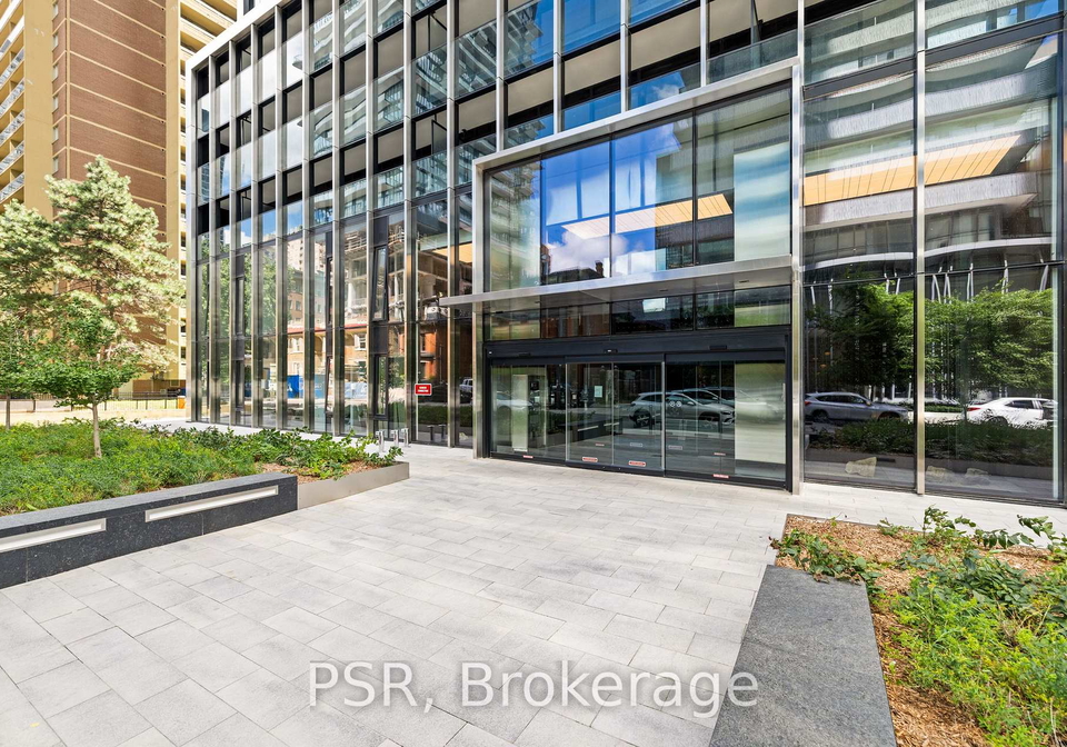 55-charles-street-e-toronto-toronto-ontario-c13539686