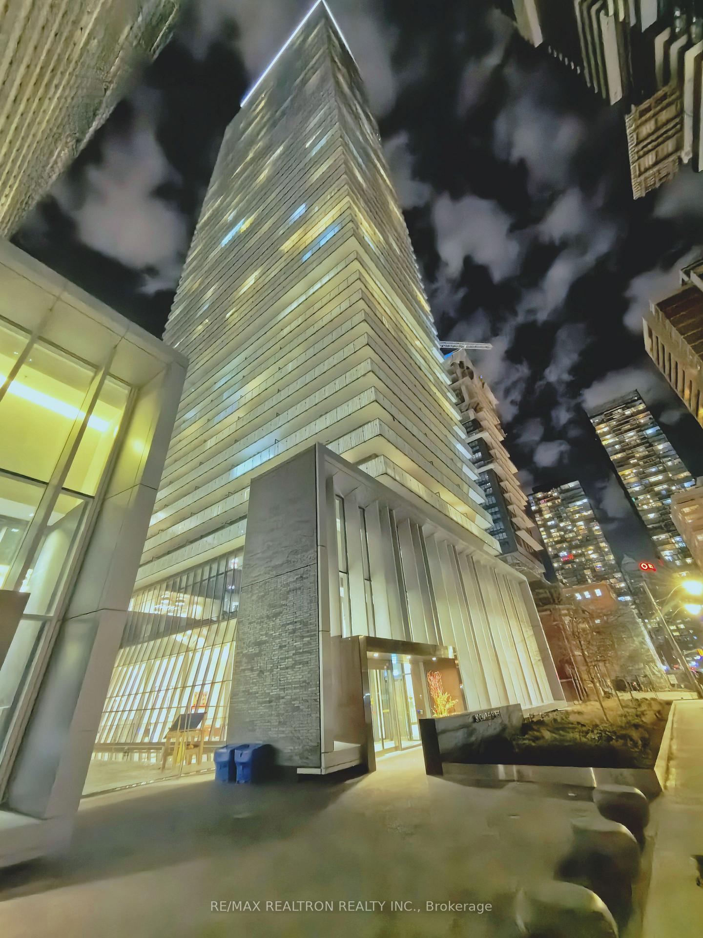50-charles-street-e-toronto-toronto-ontario-c13540084