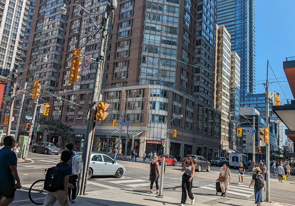 711-bay-street-toronto-toronto-ontario-c13540312