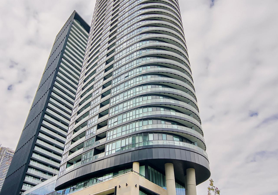 585-bloor-street-e-toronto-toronto-ontario-c13540370