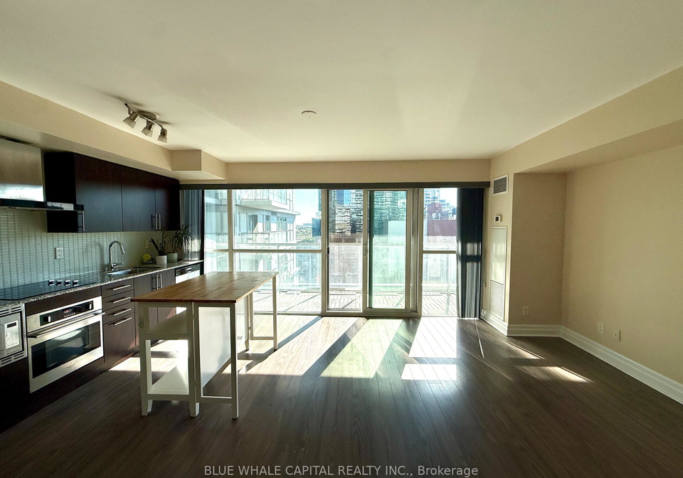 352-front-street-w-toronto-toronto-ontario-c13540382