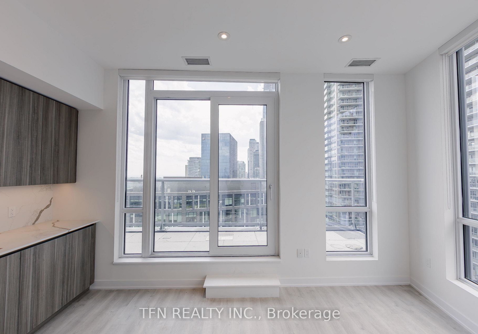 15-richardson-street-toronto-toronto-ontario-c13540404