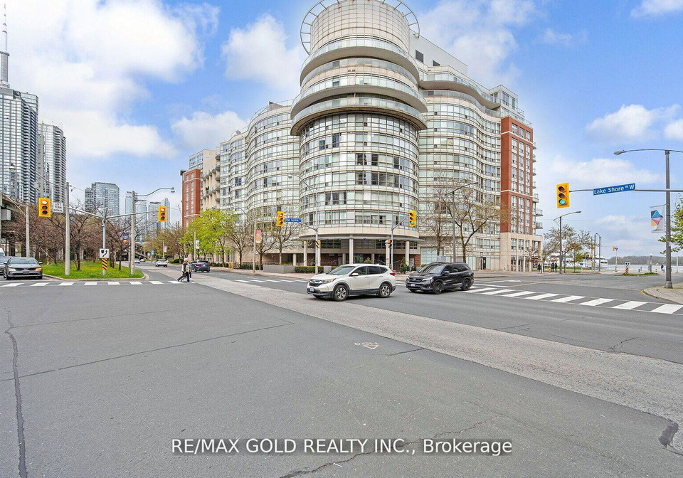 550-queens-quay-w-toronto-toronto-ontario-c13540594