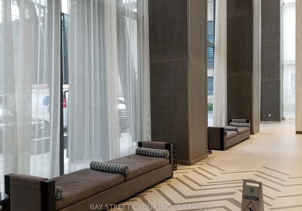 65-st-mary-street-toronto-toronto-ontario-c13540634