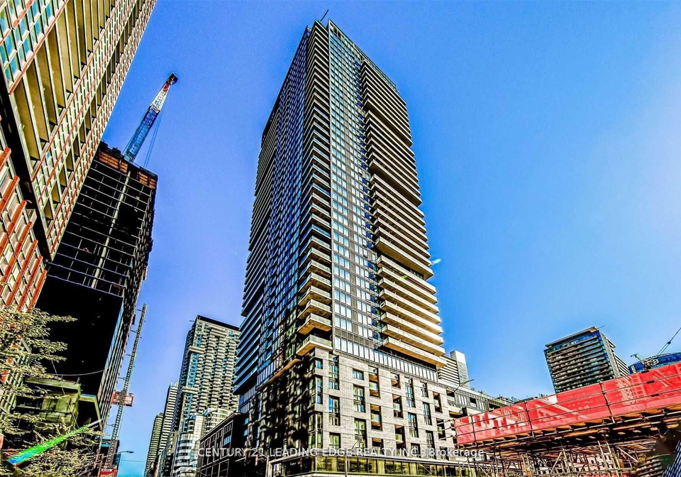 115-blue-jays-way-boulevard-toronto-toronto-ontario-c13540652