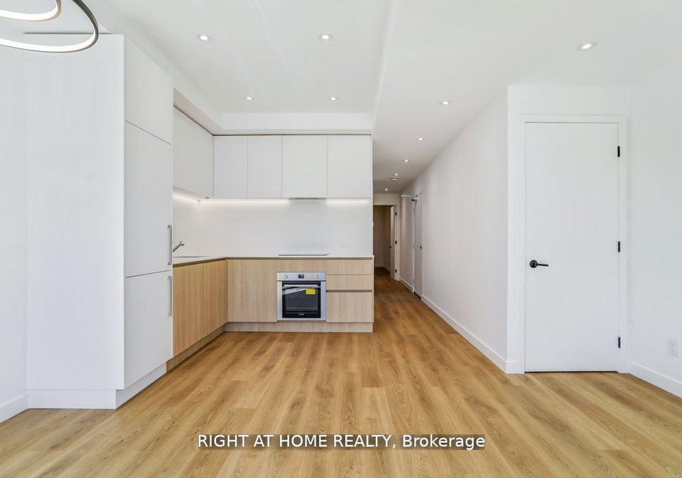 1086-st-clair-avenue-w-toronto-toronto-ontario-c13541034