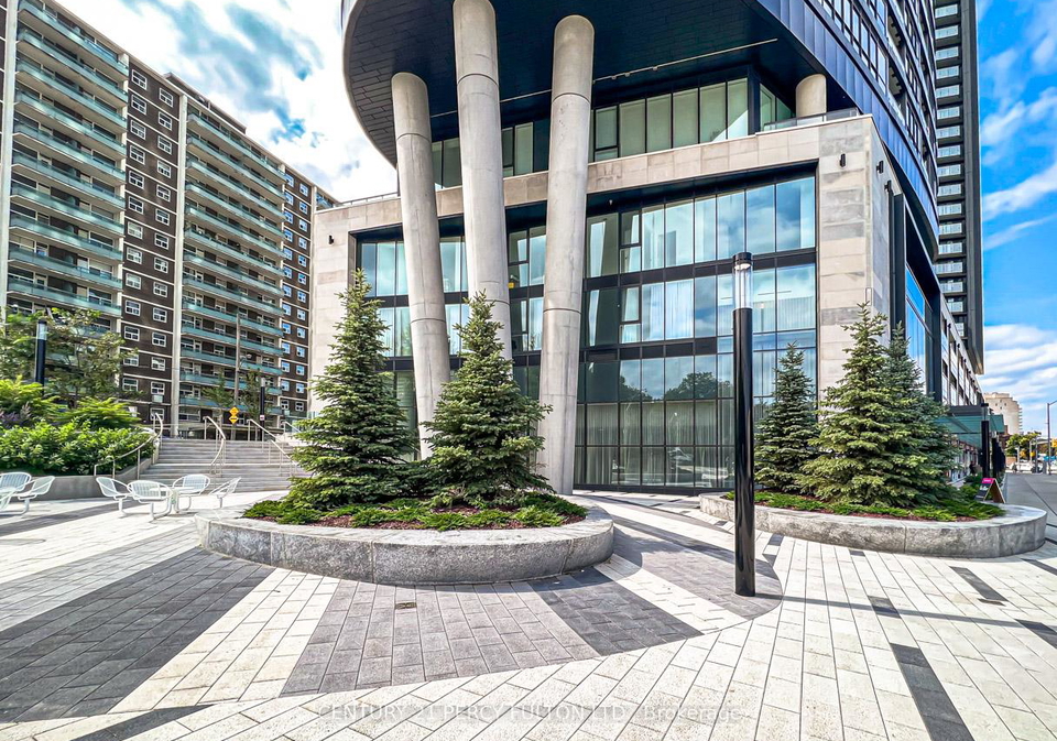 585-bloor-street-e-toronto-toronto-ontario-c13541066
