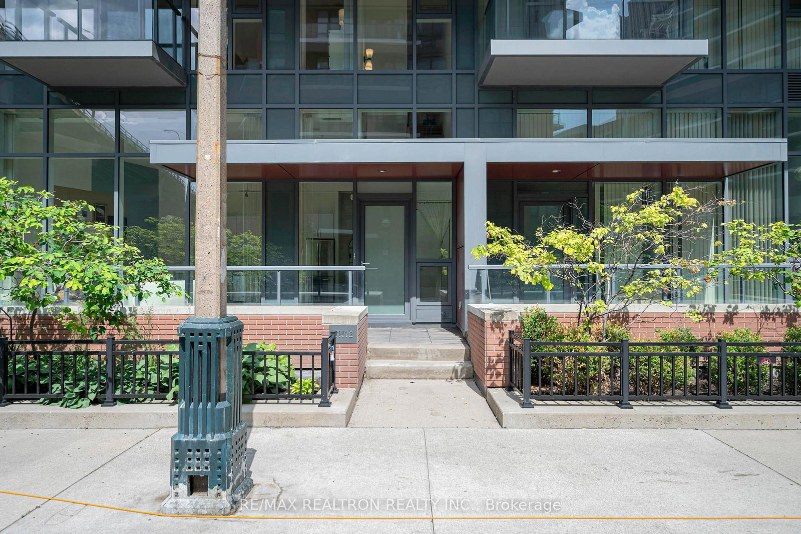 20-bruyeres-mews-toronto-toronto-ontario-c13541242