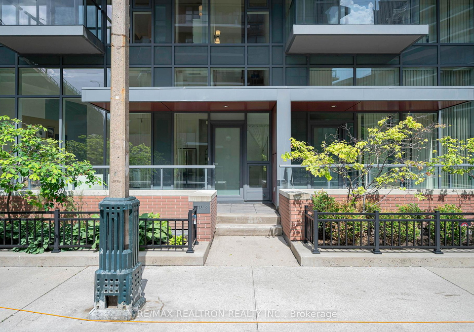 20-bruyeres-mews-toronto-toronto-ontario-c13541242
