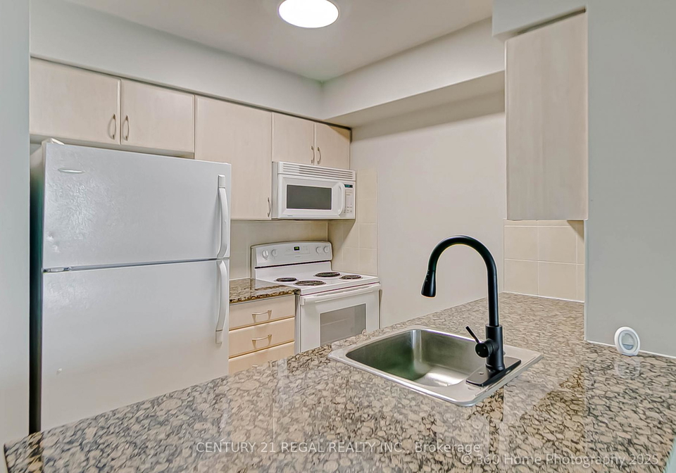 35-bales-avenue-toronto-north-york-ontario-c13541336