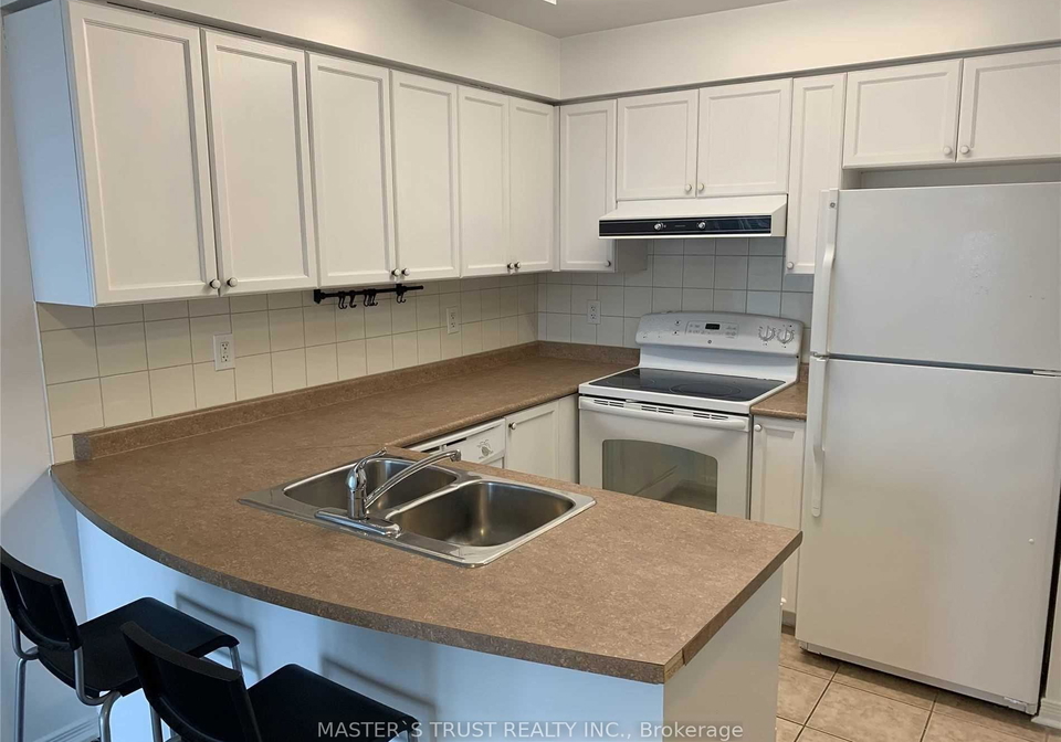 5500-yonge-street-toronto-toronto-ontario-c13541576