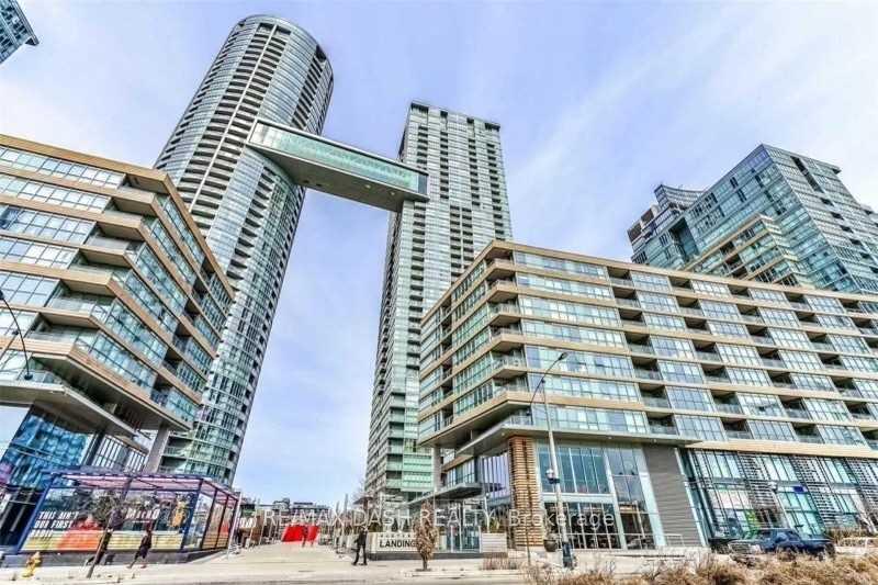 15-iceboat-terrace-toronto-toronto-ontario-c13541716