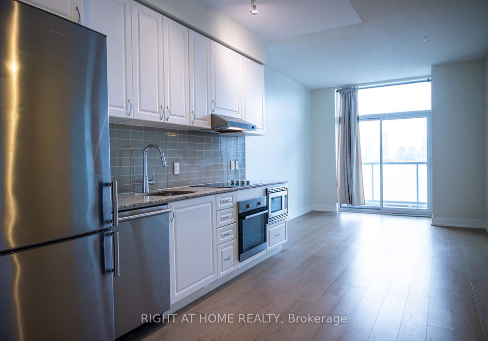 7-kenaston-gardens-toronto-north-york-ontario-c13541836