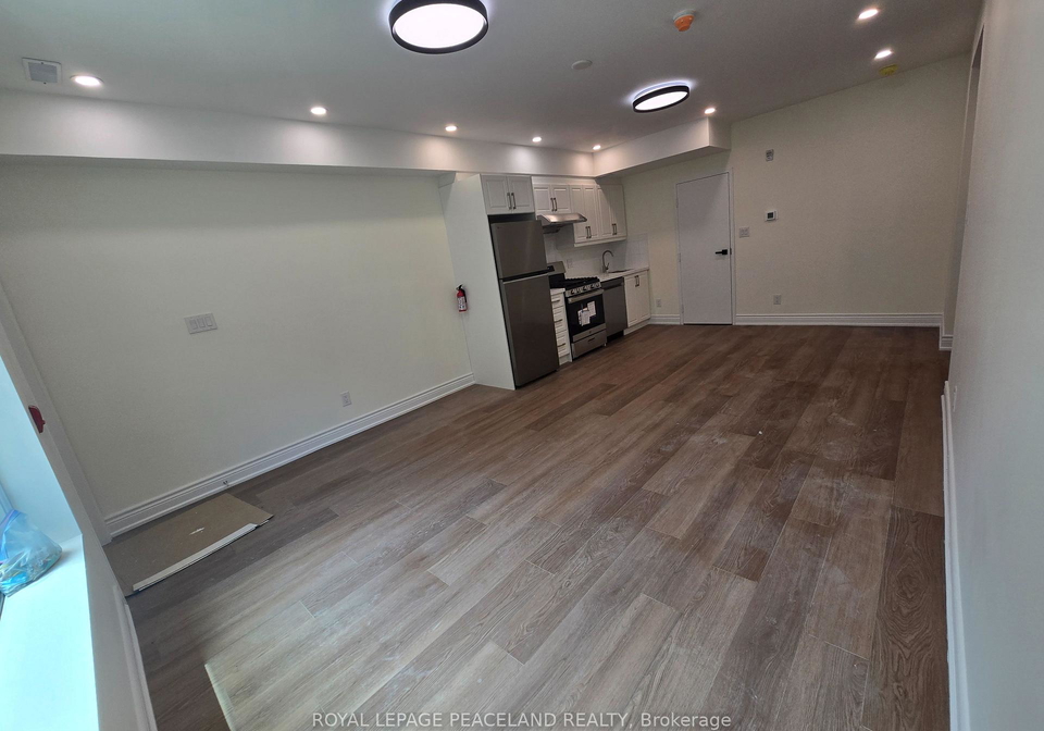 556-spadina-crescent-toronto-toronto-ontario-c13542076