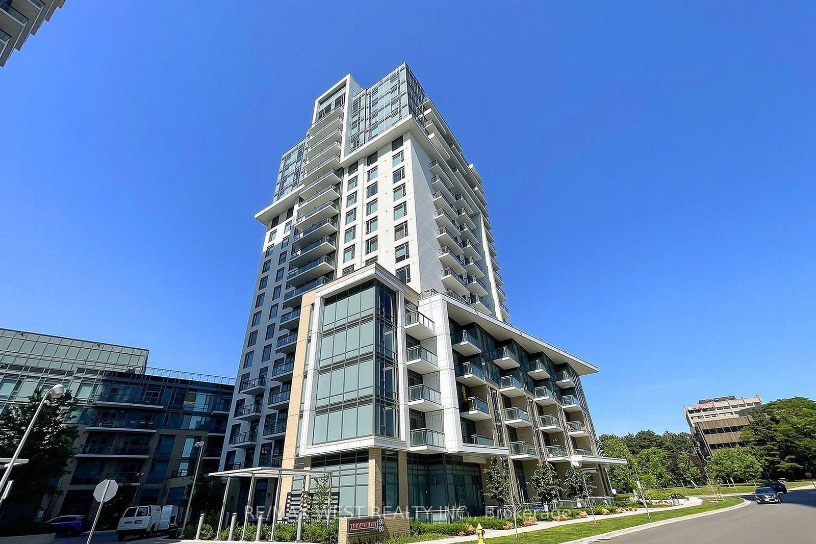60-ann-oreilly-road-toronto-north-york-ontario-c13542138