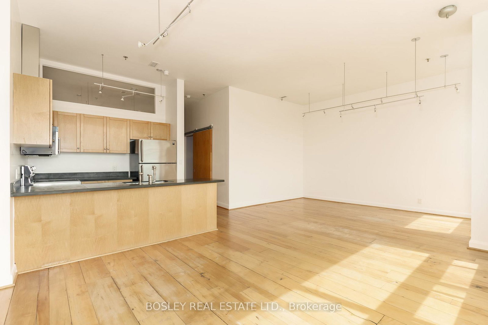 700-king-street-w-toronto-toronto-ontario-c13542254
