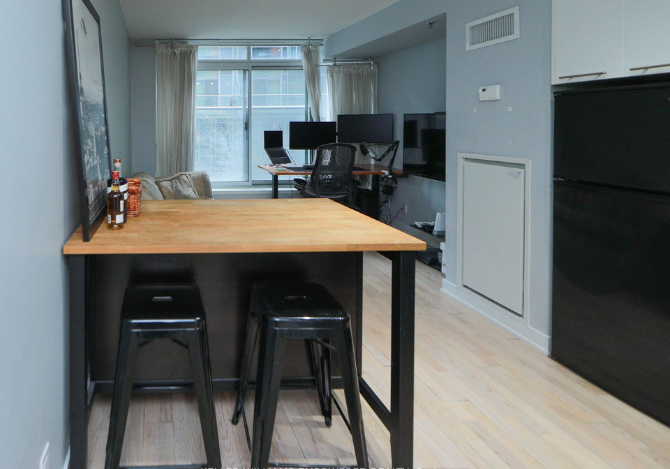 21-nelson-street-toronto-toronto-ontario-c13542630