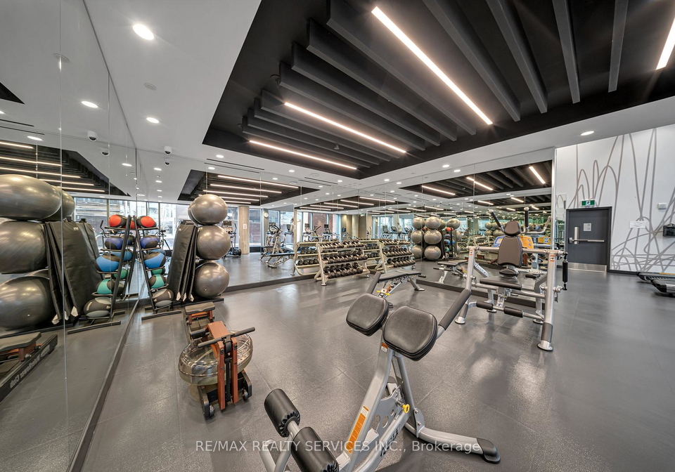 501-adelaide-street-w-toronto-toronto-ontario-c13542926