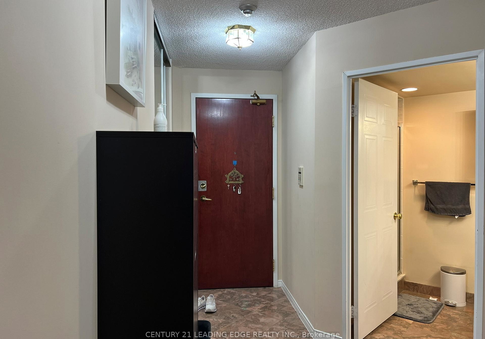 750-bay-street-toronto-toronto-ontario-c13543238