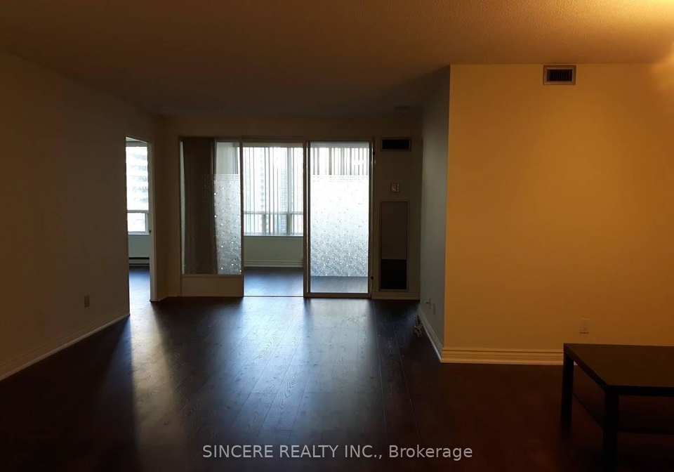 30-greenfield-avenue-toronto-north-york-ontario-c13543378