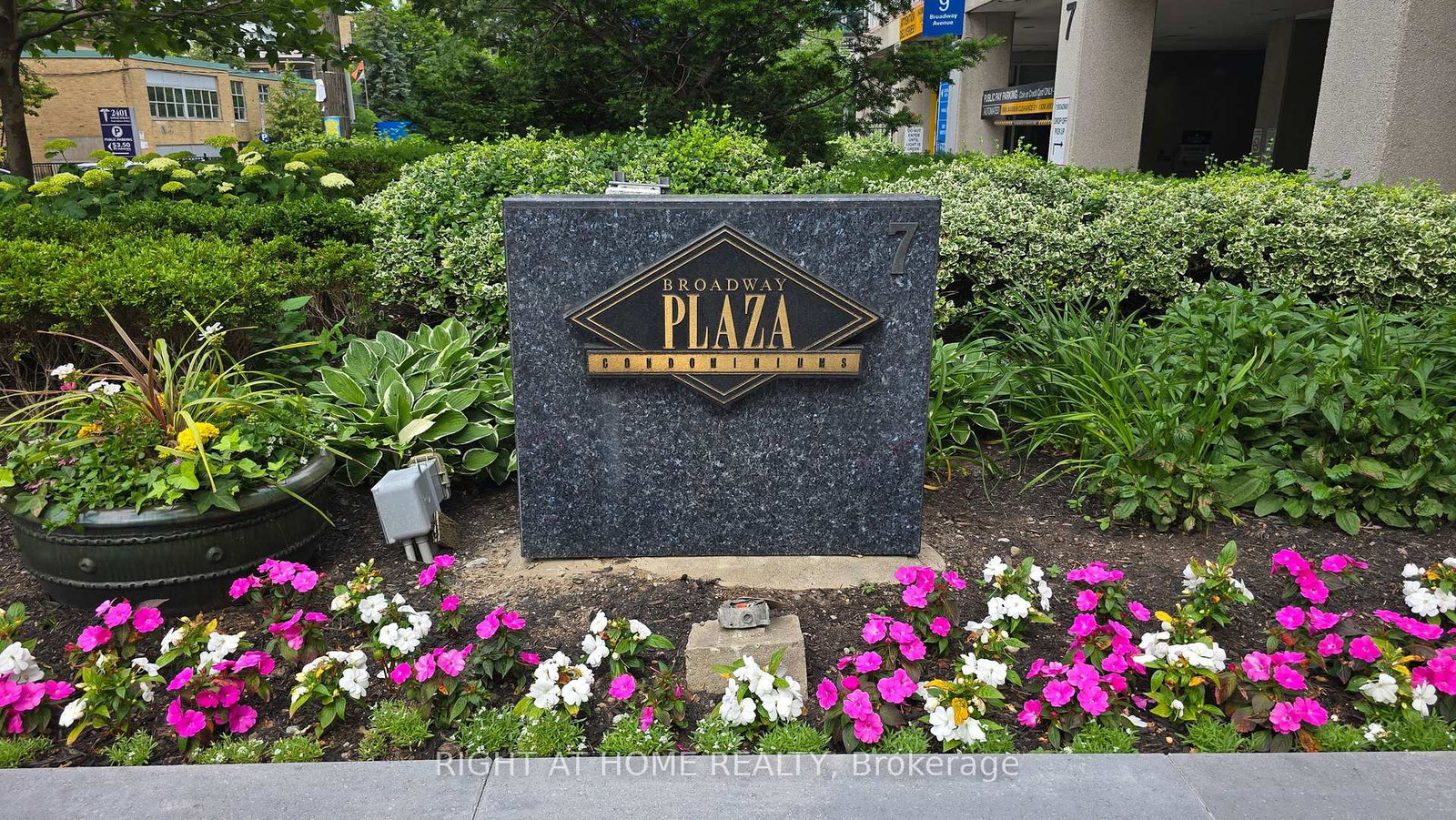7-broadway-avenue-toronto-toronto-ontario-c13543446