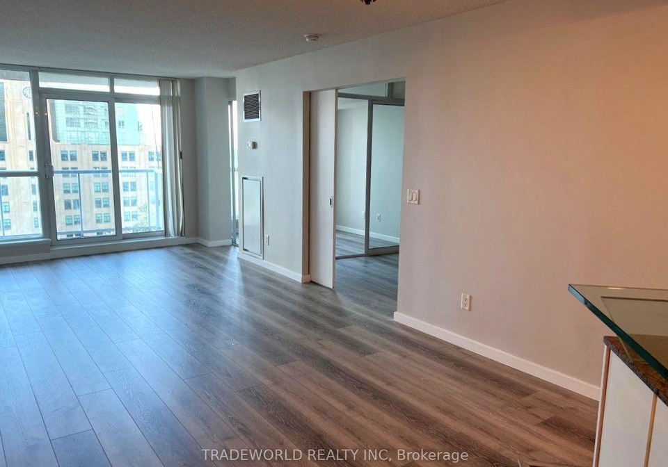 8-york-street-toronto-toronto-ontario-c13543538