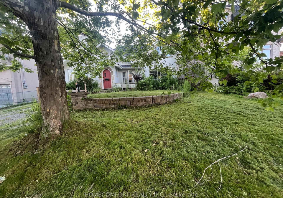 208-hollywood-avenue-toronto-north-york-ontario-c13543874