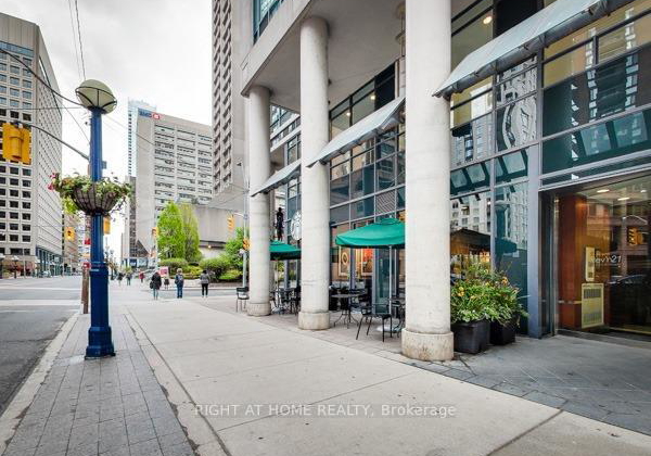1121-bay-street-toronto-toronto-ontario-c13543998