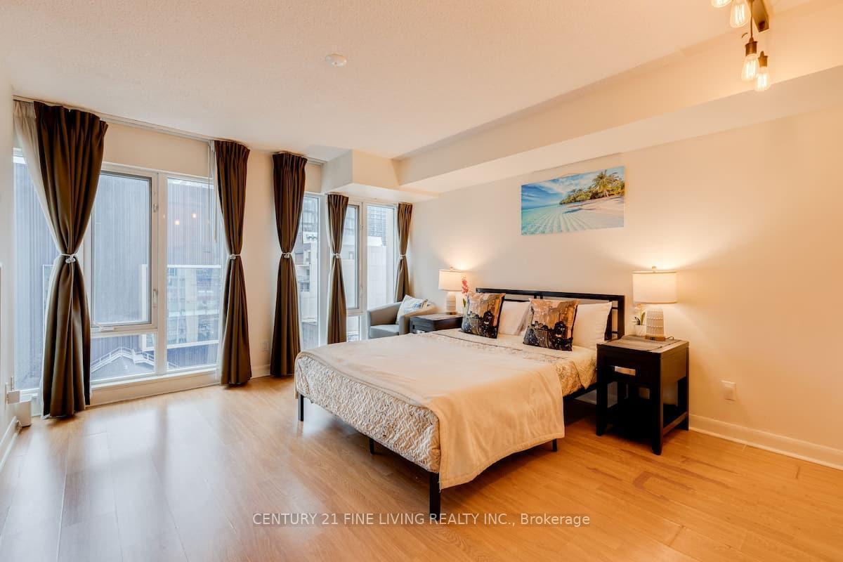 200-victoria-street-toronto-toronto-ontario-c13544322