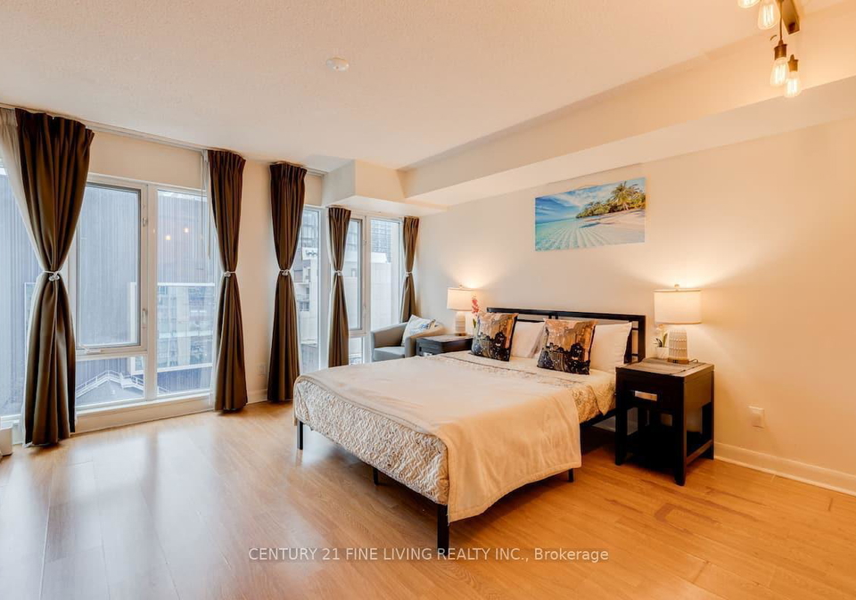 200-victoria-street-toronto-toronto-ontario-c13544322