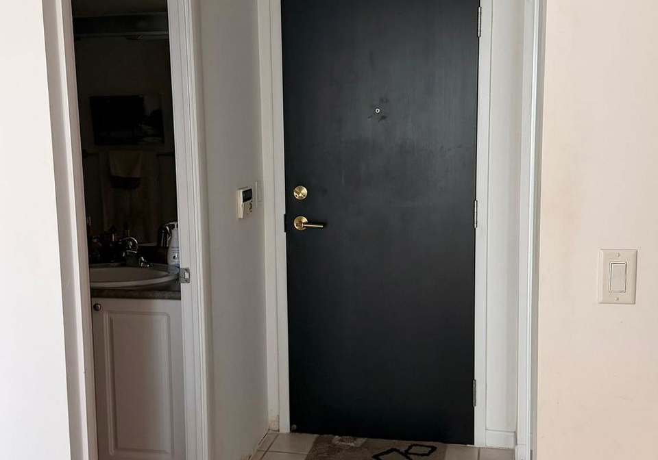 18-yonge-street-toronto-toronto-ontario-c13544724
