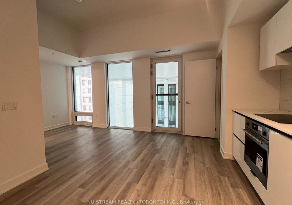 121-st-patrick-street-toronto-toronto-ontario-c13544726