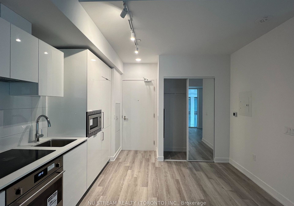 121-st-patrick-street-toronto-toronto-ontario-c13544726
