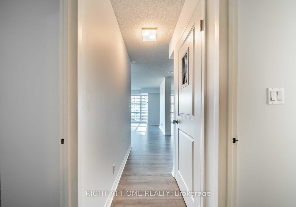 11-st-joseph-street-toronto-toronto-ontario-c13544954