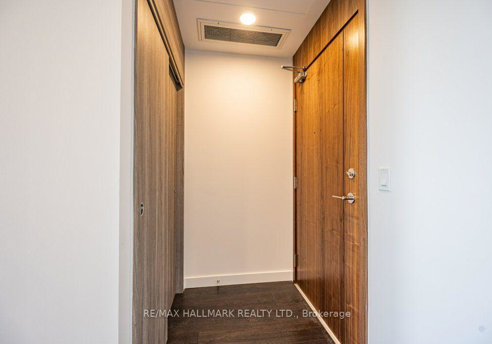 18-esther-shiner-boulevard-toronto-north-york-ontario-c13545058