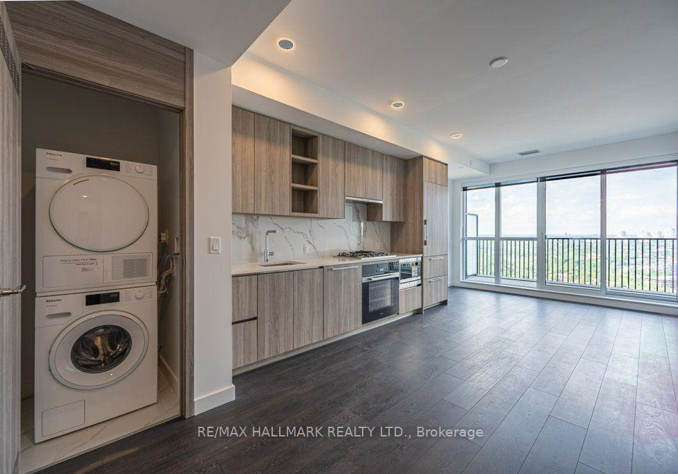 18-esther-shiner-boulevard-toronto-north-york-ontario-c13545058