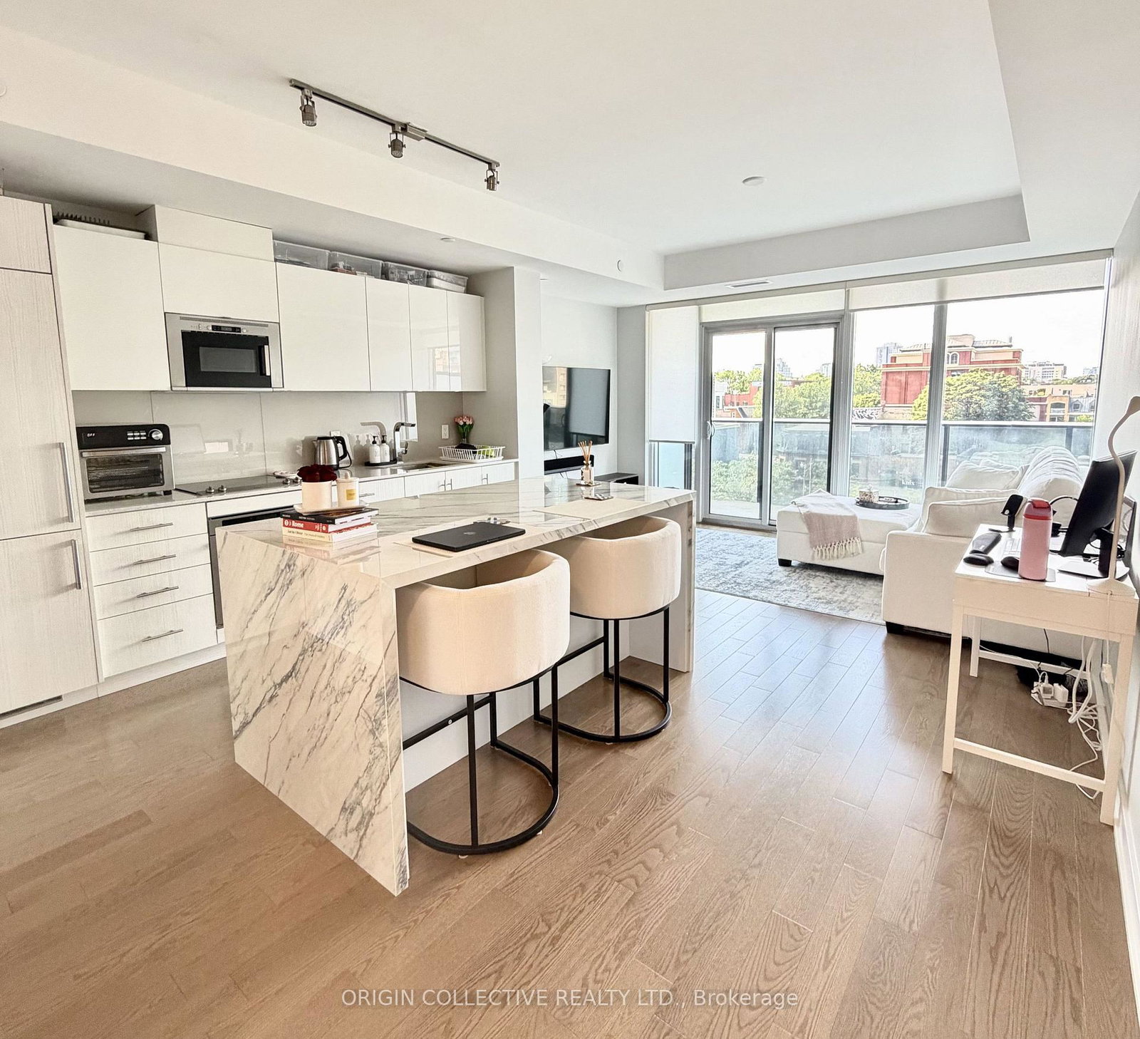 330-richmond-street-w-toronto-toronto-ontario-c13545066