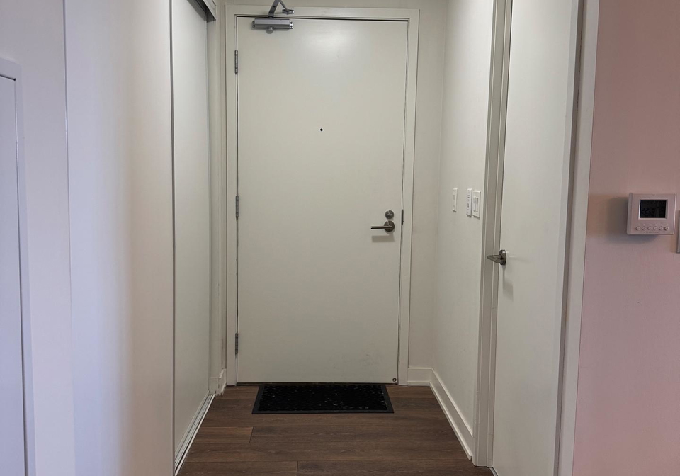 2-sonic-way-toronto-east-york-ontario-c13545432