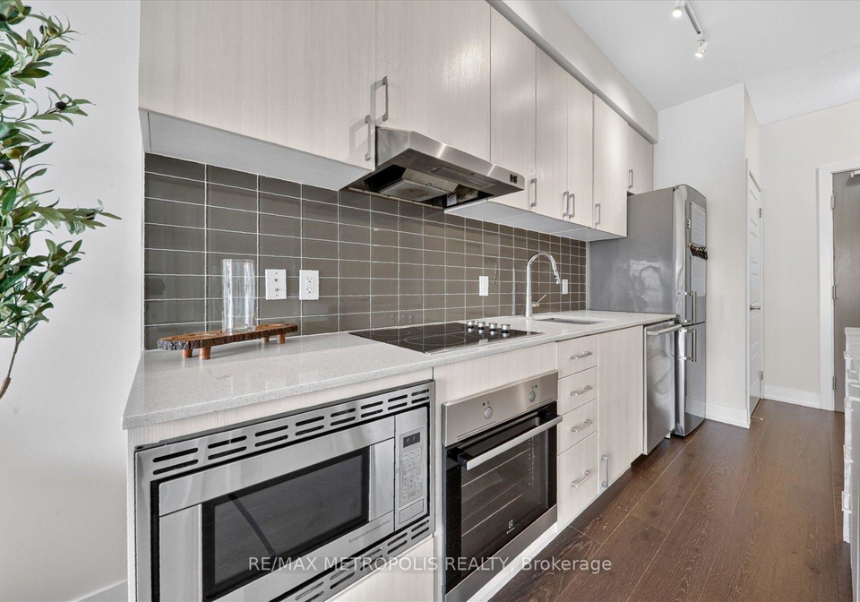 7-kenaston-gardens-toronto-north-york-ontario-c13545618