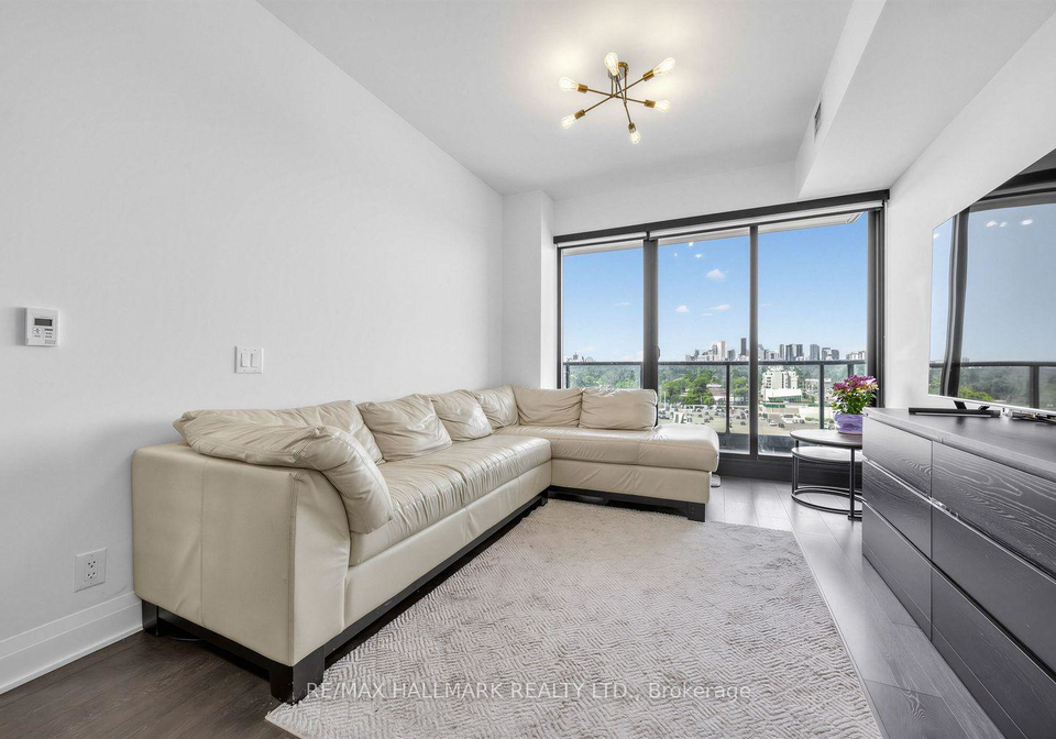33-frederick-todd-way-toronto-east-york-ontario-c13545708