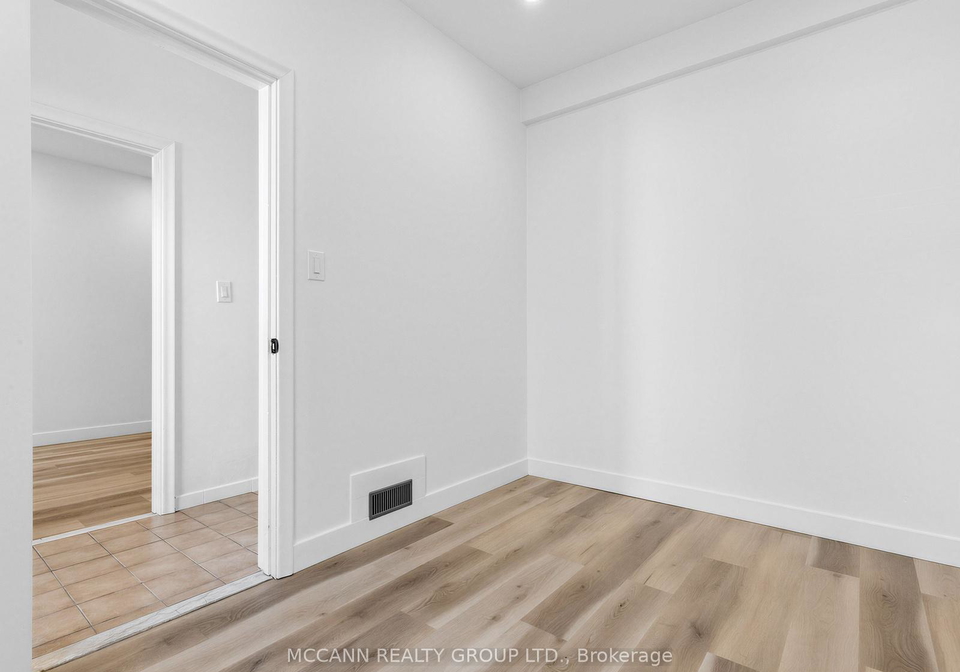 5-clinton-place-toronto-toronto-ontario-c13545962