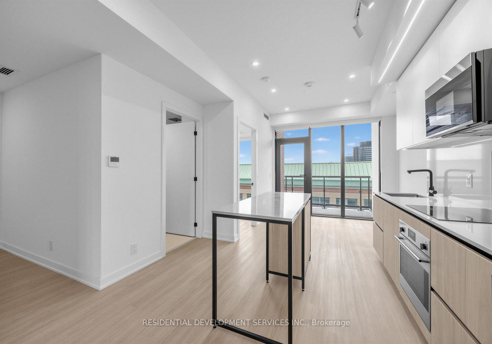 699-sheppard-avenue-e-toronto-north-york-ontario-c13546146