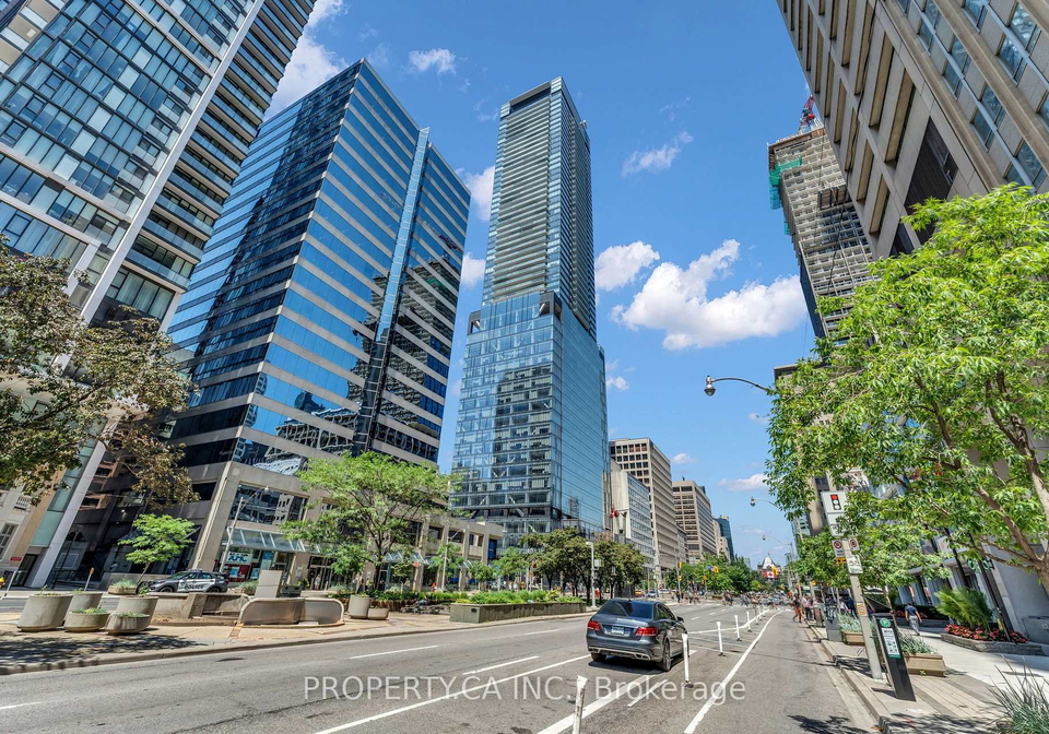 488-university-avenue-toronto-toronto-ontario-c13546234