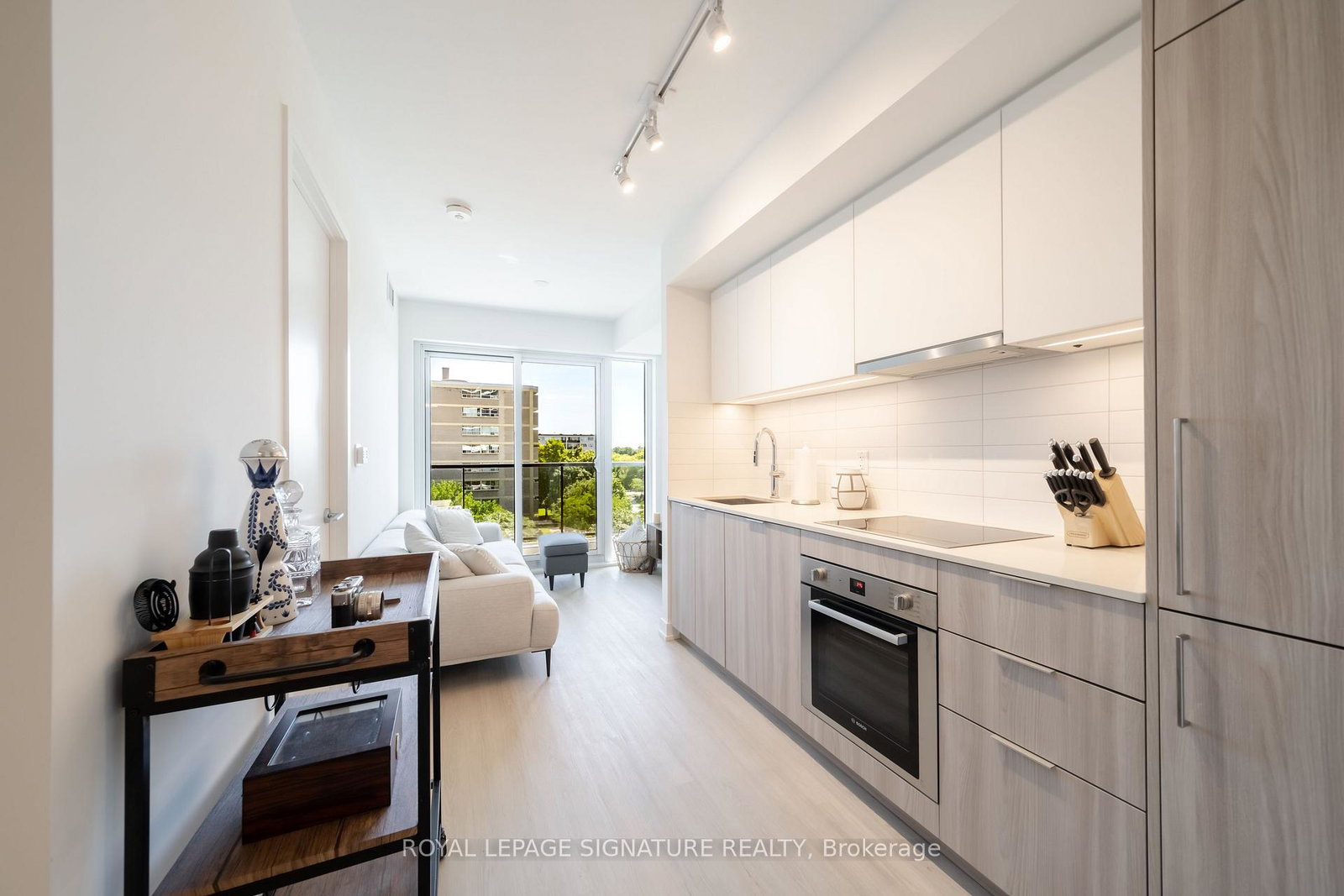 25-st-dennis-drive-toronto-east-york-ontario-c13546594