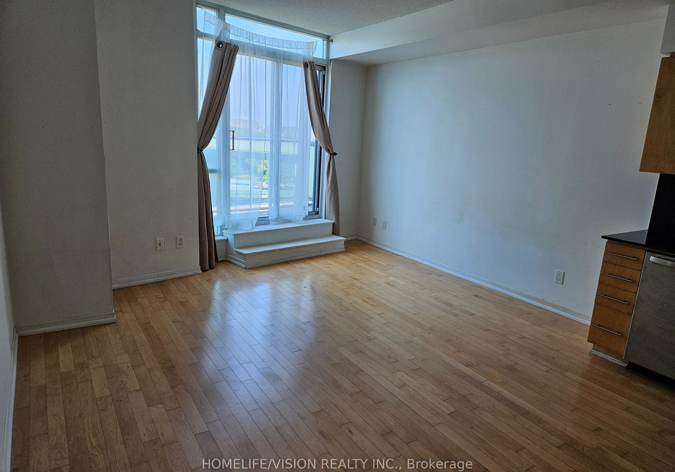 231-fort-york-boulevard-toronto-toronto-ontario-c13546600