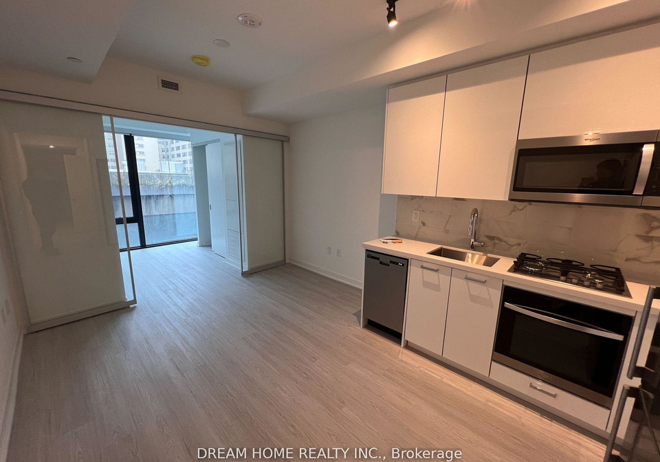 195-mccaul-street-toronto-toronto-ontario-c13546620