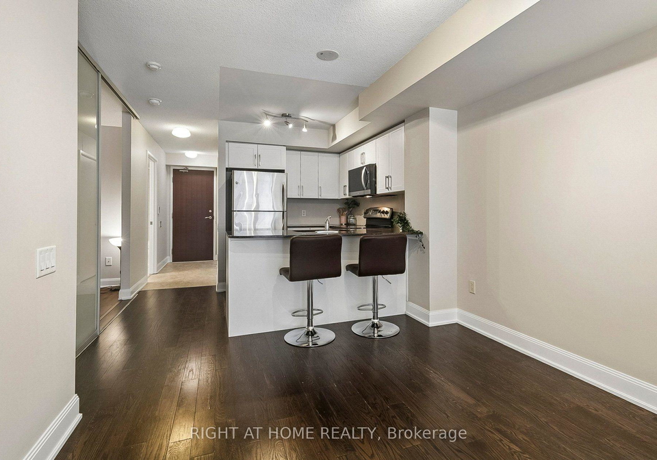 2181-yonge-street-toronto-toronto-ontario-c13546836