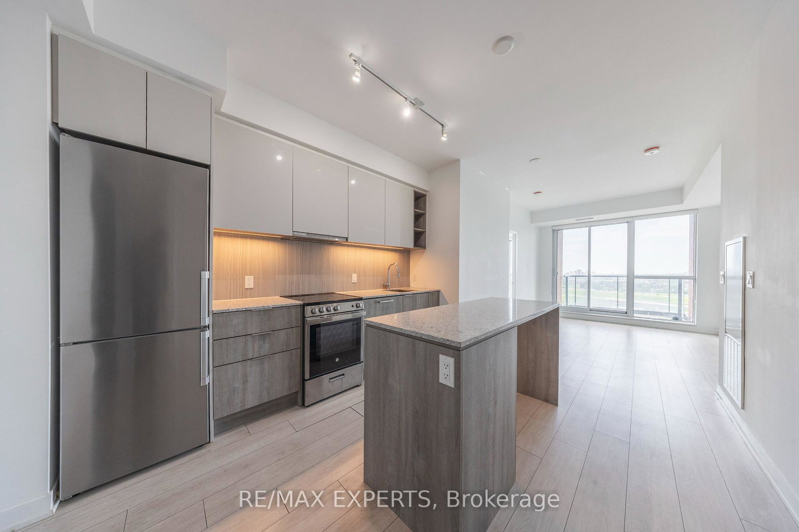 31-tippett-road-toronto-toronto-ontario-c13547260